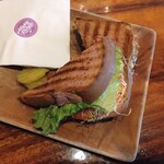 Mighty Purple Cafe - ツナメルト$9.0