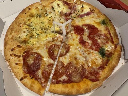 ピザハット 旭川4条通店（Pizza Hut） - 旭川（ピザ）の写真