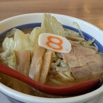 8番らーめん - 料理写真: