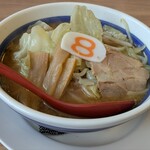 ８番らーめん - 料理写真: