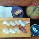 惣四郎 - 地魚にぎりセット