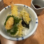 ぶっかけうどん あつた屋 - 