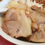 ラーメン二郎 - この日の豚