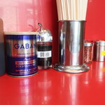 ラーメン二郎 - 卓上調味料