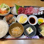 天然魚と七輪焼き 隠れ居酒屋 雑魚や - 