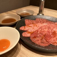 焼肉うしごろ 新宿三丁目店 - 