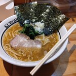 横浜家系ラーメン 黒帯 - 料理写真:ラーメン