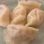 手作り餃子の店 吉春 - 春セロリと豚肉の水餃子（季節限定）