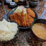 とんかつ にいむら 本店 - 