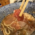 極濃湯麺 フタツメ - 【2025.6.6(金)】スープに入っているトマト