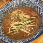 極濃湯麺 フタツメ - 【2025.6.6(金)】スープに野菜炒めを入れた