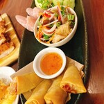 2階のタイ料理屋 コップン天満 - タイの前菜3種盛り