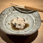 日本料理FUJI - 手作りの蕨餅。
      貴重な本蕨で、こちらも優しい甘さのクロージング。