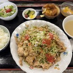 中国料理 頤和園 - 今週の麺　＂豚ロースときゅうりのまぜそば＂