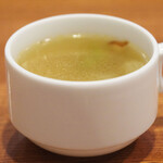 レストラン・サカキ - 千葉県産林SPF豚のポークジンジャー 1500円 のスープ