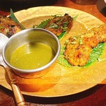 シバカリーワラ - 豚トロのハーブ焼き