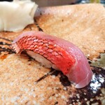 鮨 福原 - 天津小湊 きんめだい　炙り具合が堪らないっ♥　香ばしさと脂の旨さのマリアージュ