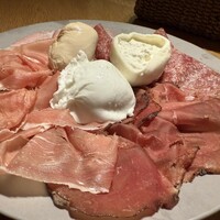 オービカ モッツァレラバー 横浜店 - 