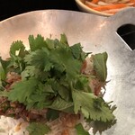 ヨヨナム - 冷たいお汁でいただく豚バラの乗ったつけ麺　コムガー　お汁はさっぱり豚肉はこってりで締めにぴったりです