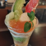 CAFE CUPOLA mejiro - オリエンタルなメロンパフェ