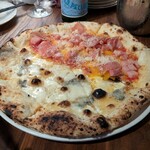 アダット マルヤマ - クワトロフォルマッジ✕生ハム半熟卵ベーコン