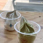 六甲牧場カフェ - 料理写真:スペシャルソフト&ピスタチオミックス