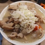 もつ焼男体山 - もつ煮込み。ボリュームたっぷりライトな味わい