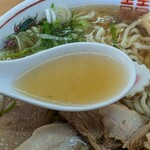 喜多方ラーメン 天高盛 - 豚骨鶏ガラベースのスープ