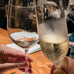 料理とワイン 音音 - 乾杯〜!