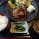 Yoshida - 特製ハンバーグ定食✿ฺ(pq◕ฺ∀◕ฺ*)ｷｬ♬
                        
                        楢川へ仕事に来たのでここでランチ( ͒ ु•·̫• ू ͒)
                        
                        ボリューム満点で美味しかった(⁎⚈᷀᷁ᴗ⚈᷀᷁⁎)