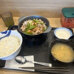 松屋 - にんにく牛バラ焼定食(ご飯大盛り)