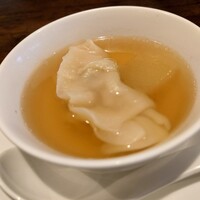 開化亭 - 3.餃子と冬瓜の上湯スープ