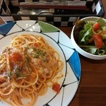 オッサ - チーズとバジルのトマトソース 820円 2014.09.