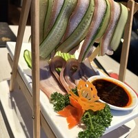 北京宮廷料理 涵梅舫 - 蒸し豚肉と胡瓜、これがおいしかった
