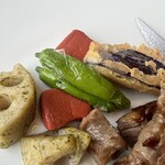 特選近江牛レストラン ティファニー - 近江八幡名物の赤こんにゃくも素敵