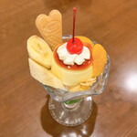 サンマルクカフェ - 料理写真:【2025/4】プリンアラモードとクリームソーダ風ゼリーのレトロパフェ