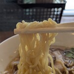 かまや食堂 - 細めの縮れ麺