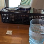 かまや食堂 - 着丼を待つこと5分