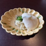 萩乃屋 - 先付（白和え、筍の姫皮、春菊、ずいき）