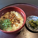 萩乃屋 - 飯•香の物（なめこ雑炊、野沢菜）