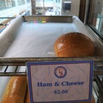 AMERICAN BAKERY - 温かいです