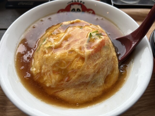 天津飯 鶏ガラ醤油餡の天津飯（537円）」 2025年8月19日発売