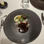 AZUR et MASA UEKI - 黒毛和牛　黒トリュフ　フォアグラ