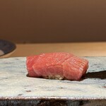 鮨 華 - 【本鮪の中トロ】