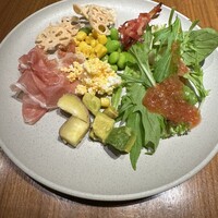 ERUTAN RESTAURANT BAR - 