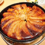 鉄なべ - 鉄なべ餃子　2人前