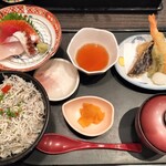 築地飛賀屋 - シラス丼フルセット
