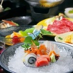 石亭 松の茶屋 - 料理はコースのみ。奥深い和食の世界が楽しめる会席料理