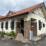 NOPPO CAFE - 看板は、旧「ポーシャ」。目印は、下記の幟！