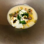 代官山ASO チェレステ 日本橋店 - フォアグラのソテー　モリーユ茸と蕪のズッパ